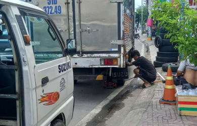 VÁ VỎ LƯU ĐỘNG 24/7 